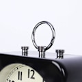 Miniatyrbild 5 av 5: 8,5 cm Analog väckarklocka Svart fyrkantig Tyst Liten Metall Resväckarklocka för barns säng
