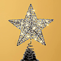 Miniatyrbild 1 av 5: Stjärntopp till julgran. Batteridriven julstjärna med timer och dekorativ belysning med silverband. 20 LED