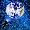Miniatyrbillede 3 af 3: Månelampe Projektor Natlys, 360 Grader Rotérbar Månelampe USB-Drevet Belysning, Romantisk Atmosfærisk Lampe Til Selfie Baggrund Soveværelse Dekoration (Jorden)