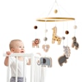 Miniatyrbilde 1 av 2: Lova Babe Baby Mobile Dyrelek med Filtkuler Giraff Løve Elefant Zebra Mobil Baby Tre Heklet Mobil Nyfødt Gutt Jente Flodhest Blad-WELLNGS/NT/