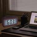 Miniatyrbild 4 av 4: Batteridriven Digital Väckarklocka för Sovrum, LCD-Skärm Sängbordsklocka med Snooze