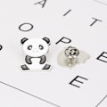 Miniatyrbild 6 av 8: Jul Brosch Pin Legering Tecknad Panda Märken Brosch Pins Smycken för Kläder Väskor Hatt Tillbehör DIY Hantverk Material
