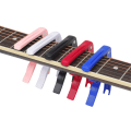 Miniatyrbild 2 av 11: Plastgitarr Capo Lätt att använda Lämplig för 6-strängad akustisk klassisk elektrisk gitarr Capo Clip Gitarrtillbehör Black