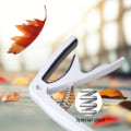 Miniatyrbild 3 av 11: Plastgitarr Capo Lätt att använda Lämplig för 6-strängad akustisk klassisk elektrisk gitarr Capo Clip Gitarrtillbehör White