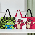 Miniatyrbillede 8 af 10: Stitch Canvas Bag Indkøbstaske JORDBÆR BJØRN ET JORDBÆR