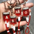 Miniatyrbilde 9 av 10: Blodpose nøkkelring Blodtype nøkkelring B B B