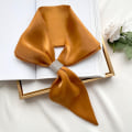 Miniatyrbilde 3 av 10: Wraps Neck Cross Skjerf LYSEBRUN Light Brown
