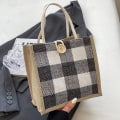 Miniatyrbild 1 av 10: Lunchpåsar Tote Bag SVART KNAPP KNAPP black Button-Button