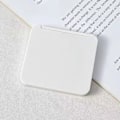 Miniatyrbild 1 av 9: Sminkspegel Handhållen spegel VIT ENLIG FÄRG ENLIG FÄRG WHITE SOLID COLOR-SOLID COLOR