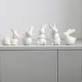 Miniatyrbild 6 av 10: Påskharefigurer Kaninskulptur C C C
