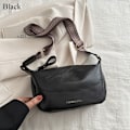 Pikkukuva 1 / 10: Olkalaukut Olkalaukut MUSTA black