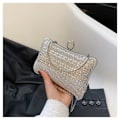 Pikkukuva 4 / 10: Olkalaukut Evening Clutch MUSTA 2 2 black 2-2