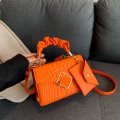 Pikkukuva 1 / 10: Crossbody Bag Messenger Bag ORANSSI Orange