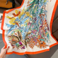 Miniatyrbild 1 av 10: Strandsjal 90x90cm Sidenscarf 4 4 4