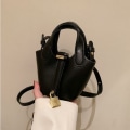 Miniatyrbild 8 av 10: Crossbody-väska Handväska för kvinnor VIT white