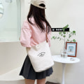 Pikkukuva 10 / 10: Olkalaukku Bucket Bag MUSTA black