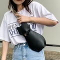 Miniatyrbillede 1 af 10: Lynlås Hundeformet Crossbody-taske PU-læder tegneseriehåndtaske black Cats-Cats