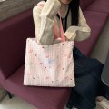 Miniatyrbilde 7 av 10: Plissert Cloud Bag Tote Bag C C C
