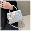 Miniatyrbilde 2 av 10: Skuldervesker Crossbody Bag GULL gold