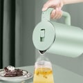 Miniatyrbild 4 av 10: Vattenkokare Vattenkokare med automatisk avstängning