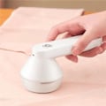 Miniatyrbillede 9 af 10: Elektrisk fnugfjerner Stoftrimmer HVID White