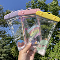 Pikkukuva 6 / 9: Matkapuhelimen vedenpitävä laukku Phone case 5 5 5