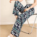 Miniatyrbild 2 av 10: Byxor med vida ben Elephant Print Pant 06 06 06