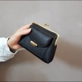 Pikkukuva 1 / 10: Mini Lock Clip Kolikkokukkaro avainlaukku MUSTA black