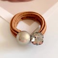 Pikkukuva 1 / 10: Faux Pearl -hiussiteet Hiusköydet 3 3 3
