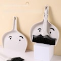 Pikkukuva 3 / 10: Small Broom Desktop Dustpan GLASSES LASIT Glasses