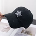 Pikkukuva 6 / 10: Naisten miesten cap 3 cap 3