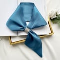 Pikkukuva 1 / 10: Wraps Neck Cross Huivit SININEN Blue