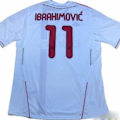 Pikkukuva 1 / 4: Zlatan Ibrahimovićin uran jalkapallopaita 11-12 AC Milan XXL