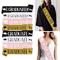Pikkukuva 9 / 9: VALMISTUIN Sash Graduate Olkahihna MUSTA VALMISTUIN I black I GRADUATED-I GRADUATED