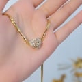 Pikkukuva 1 / 10: Magnet Couple Kaulakoru Heart Riipus Chokers GOLD 50cm Gold 50cm