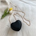 Pikkukuva 1 / 10: Olkalaukku Chain Messenger Bag MUSTA black