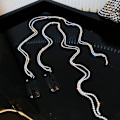 Miniatyrbild 8 av 10: Crystal Chain Hårnål Dangle Hårnål C C C