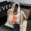 Miniatyrbilde 8 av 10: Bokstavtrykt tøyveske Crossbody-veske C C C