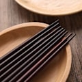 Pikkukuva 10 / 10: Sushi-syömäpuikot Puiset kotitalouksien syömäpuikot 2 2 2