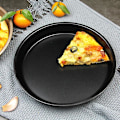 Miniatyrbillede 3 af 5: Varmebestandig Pizzaplade Non-stick Kulstofstål Ridsefast Bred Anvendelse Opvarmningspande Til Hjemmet Golden 8Inch