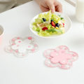Pikkukuva 4 / 5: 4 kpl PVC-kirsikankukka-alustaa, söpöt liukumattomat Sakura-alustat 11,5 cm, pehmeät Sakura-kuppialuset (2 pinkkiä + 2 valkoista)