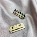Miniatyrbild 7 av 8: Min sociala batteri emalj brosch rolig ny emotionell uttryck
