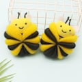 Miniatyrbilde 5 av 6: Bee Svamp Badeball Gul Kroppsvask Skrubber Material PE Massasjebørste for Barn Badetilbehør for Menn Kvinner