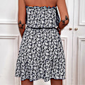 Miniatyrbillede 3 af 5: Trendy Mørkeblå Stropløs Off Shoulder Kjole - Moderigtigt Blomsterprint Sommerbeklædning, L