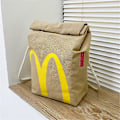 Miniatyrbild 1 av 5: 2024 Realistisk McDonalds Ryggsäck/Messenger Väska - Snabbmatspresenter Axelväska Student Fritid Messenger Bag