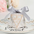 Miniatyrbillede 1 af 5: 5 stk. Bryllup Diamantformet Romantisk Kreativt Bryllupsudstyr Bryllupsslik Gaveæske Marble-Silver Ribbon