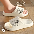 Miniatyrbilde 4 av 6: Kvinner Menn，Sklisikre Dusj Baderom Tøfler，Myke Flip Flops med Tøfler For Innendørs Hjem Hage，Søte Katt Trykte Jenter Sliders