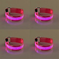 Pikkukuva 1 / 5: 4 kpl LED-valaistus Hevosen Jalkaturvavyö Hevosen Jalkaremmit Yöajon Varusteet Ulkoilun Urheiluvälineet Ratsastustarvikkeet Pink 4pcs CN