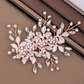 Miniatyrbild 1 av 7: Bröllopshårklämma Hårtillbehör för kvinnor Handgjord blomma Strass Hårnål Hårnålar för brud Tärna Flicka