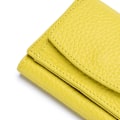 Pikkukuva 4 / 5: Premium-lompakot naisille - Pieni kolminkertainen luottokorttipidike nahkaisella taittuvalla kolikkotaskulla Yellow
